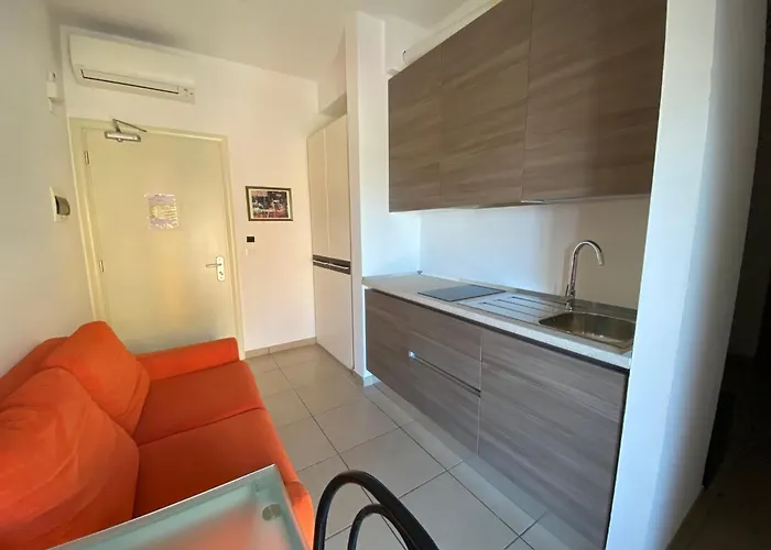 Roxy Lägenhetshotell 3*